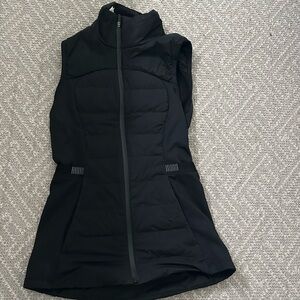 BLACK Lululemon zip up vest, only worn 2-3 times. Basically new.